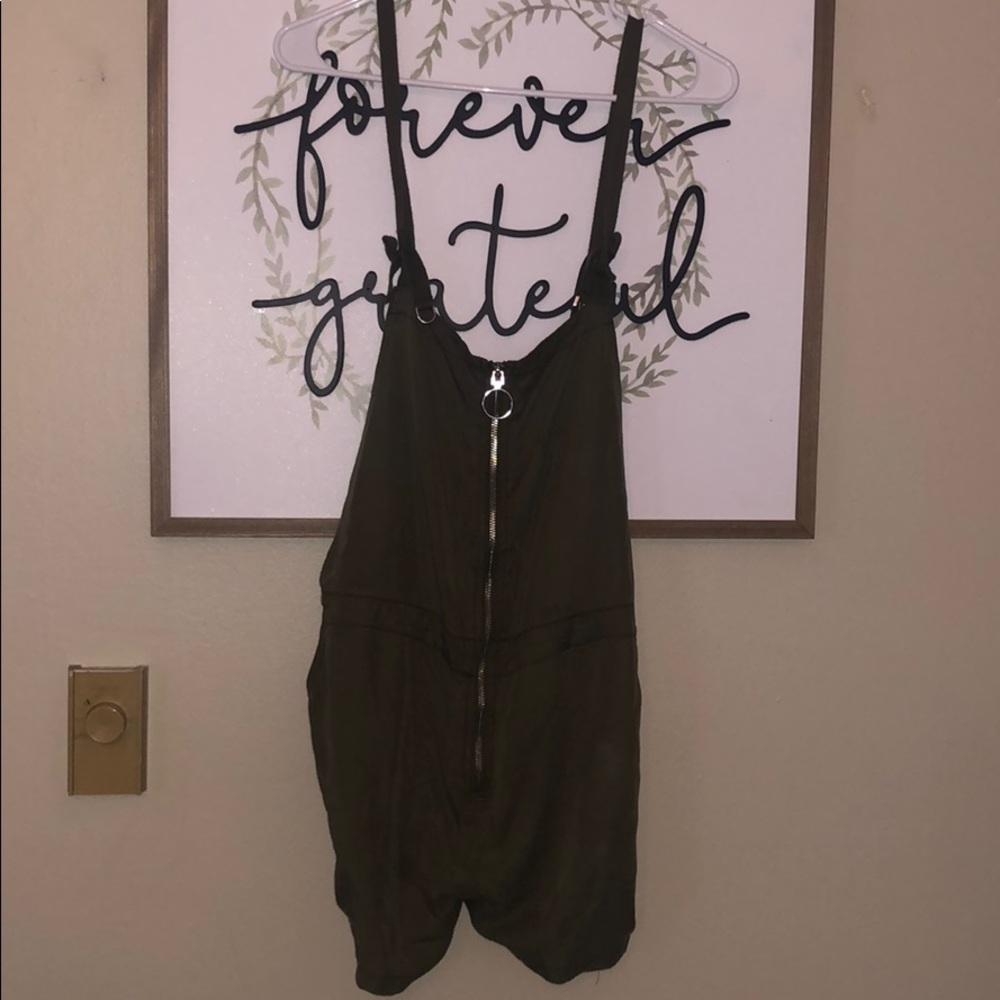 Volcom olive romper